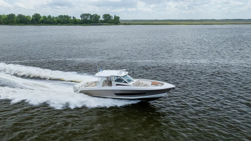 Slide: The Image of Boston Whaler 420 Outrage 2017 - 6780360