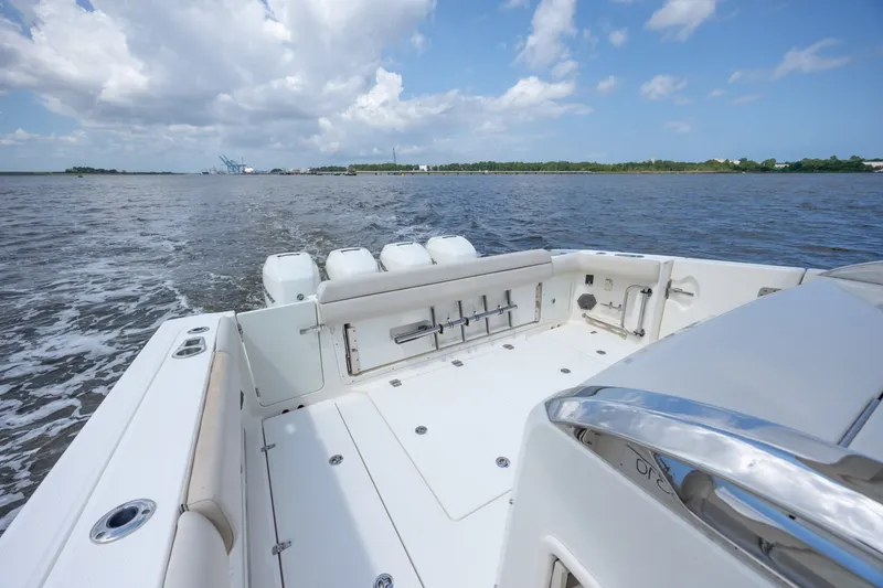 Slide: The Image of Boston Whaler 420 Outrage 2017 - 6780384