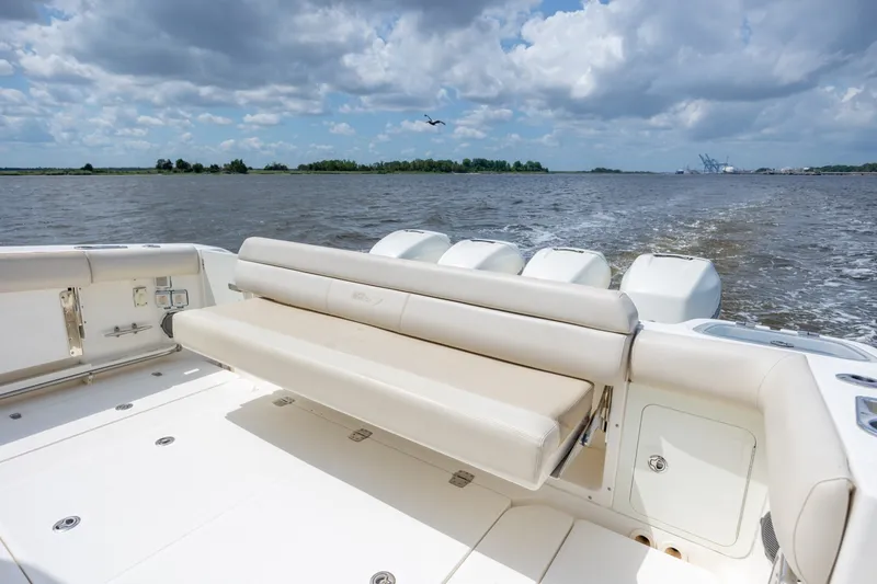 Slide: The Image of Boston Whaler 420 Outrage 2017 - 6780387