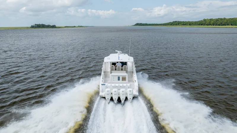 Slide: The Image of Boston Whaler 420 Outrage 2017 - 6780357