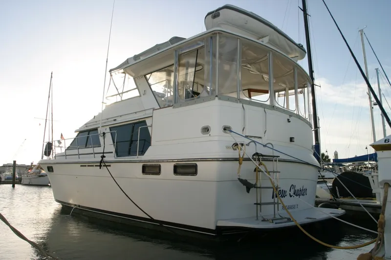 The Image of Carver Yachts 42 1989 - 6781931