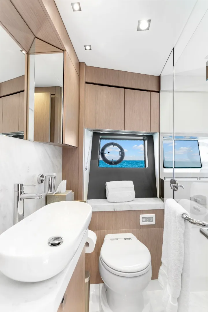 Slide: The Image of Sunseeker 66 Manhattan 2020 - 6782027