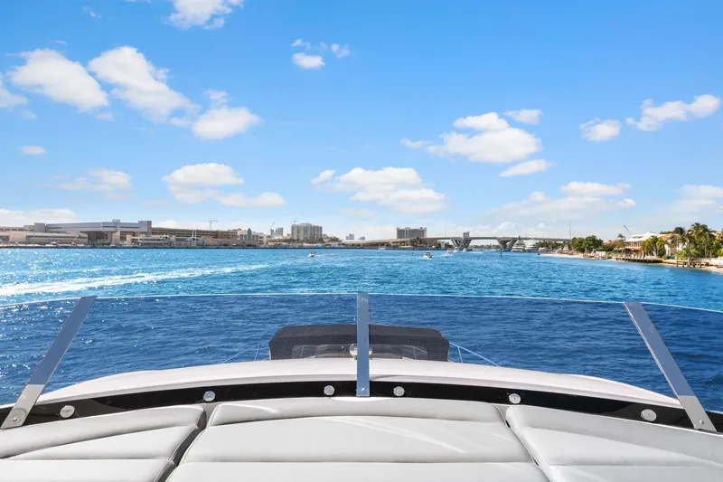 Slide: The Image of Sunseeker 66 Manhattan 2020 - 6782092