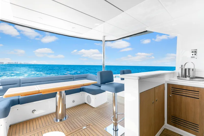 Slide: The Image of Sunseeker 66 Manhattan 2020 - 6782080