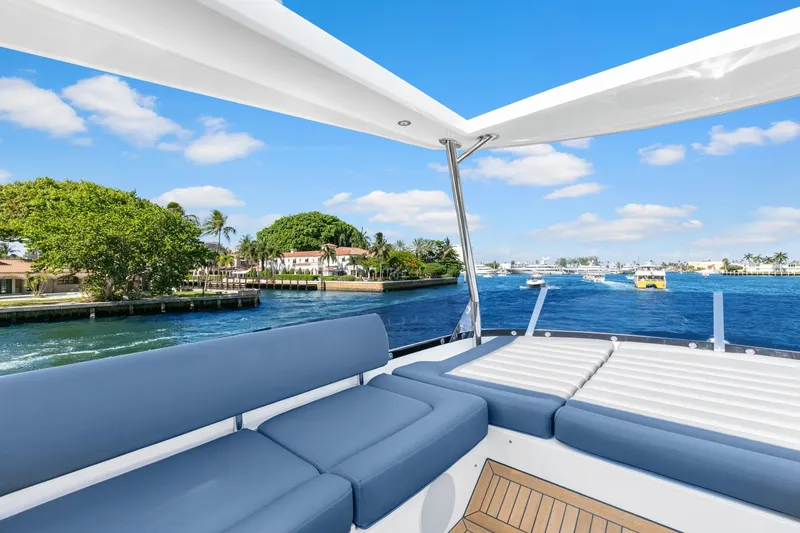 Slide: The Image of Sunseeker 66 Manhattan 2020 - 6782091