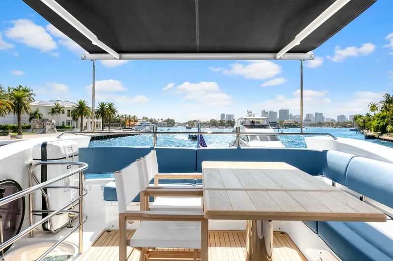 Slide: The Image of Sunseeker 66 Manhattan 2020 - 6781941