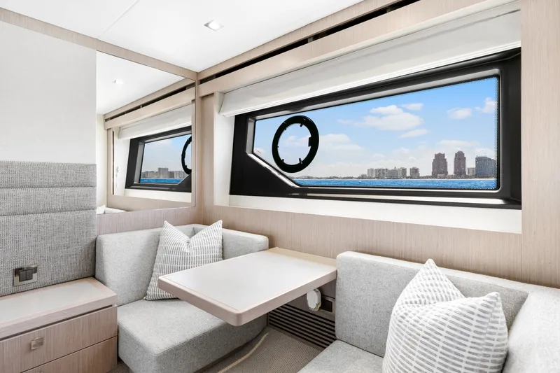Slide: The Image of Sunseeker 66 Manhattan 2020 - 6782066