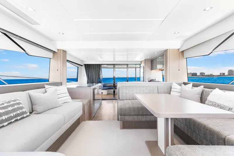 Slide: The Image of Sunseeker 66 Manhattan 2020 - 6782058