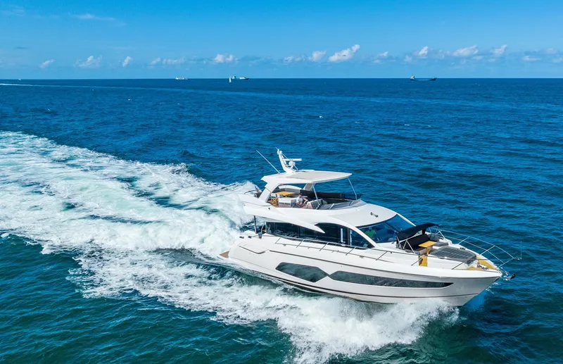 Slide: The Image of Sunseeker 66 Manhattan 2020 - 6782008