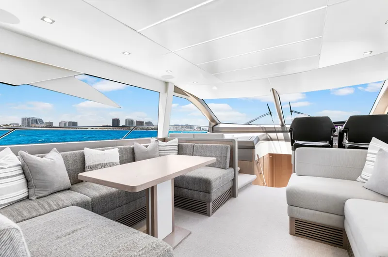 Slide: The Image of Sunseeker 66 Manhattan 2020 - 6782062