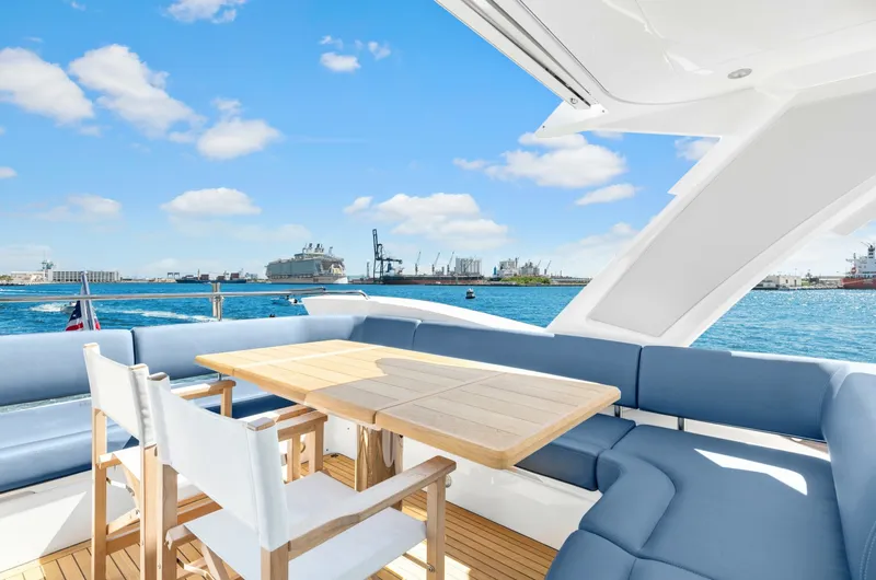 Slide: The Image of Sunseeker 66 Manhattan 2020 - 6781937