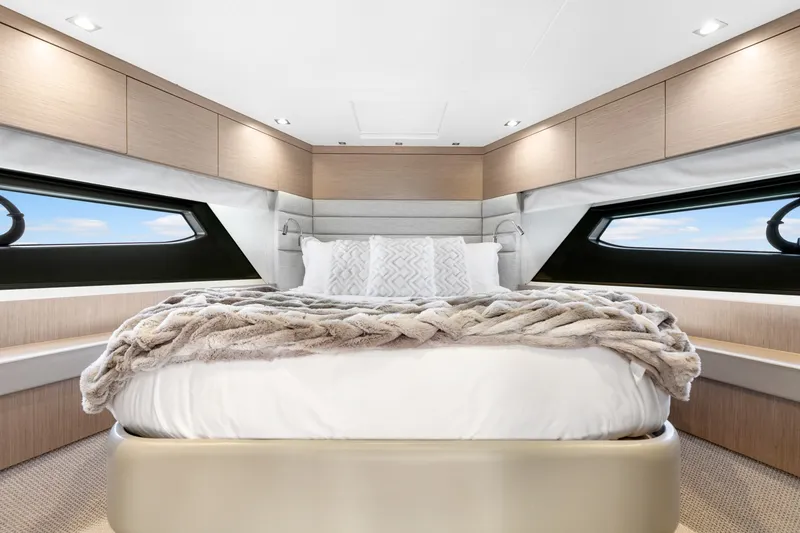 Slide: The Image of Sunseeker 66 Manhattan 2020 - 6781947