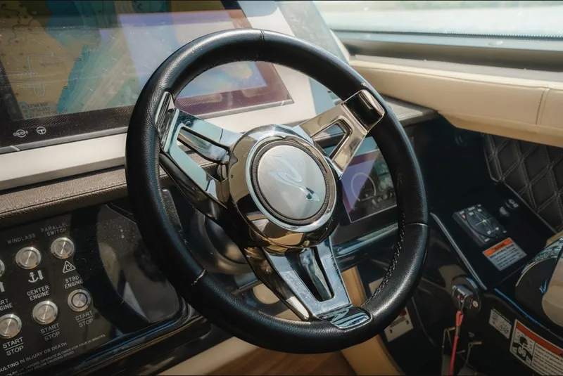 Slide: The Image of Sea Ray SLX 400 Outboard 2021 - 6782735