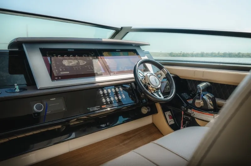 Slide: The Image of Sea Ray SLX 400 Outboard 2021 - 6782733