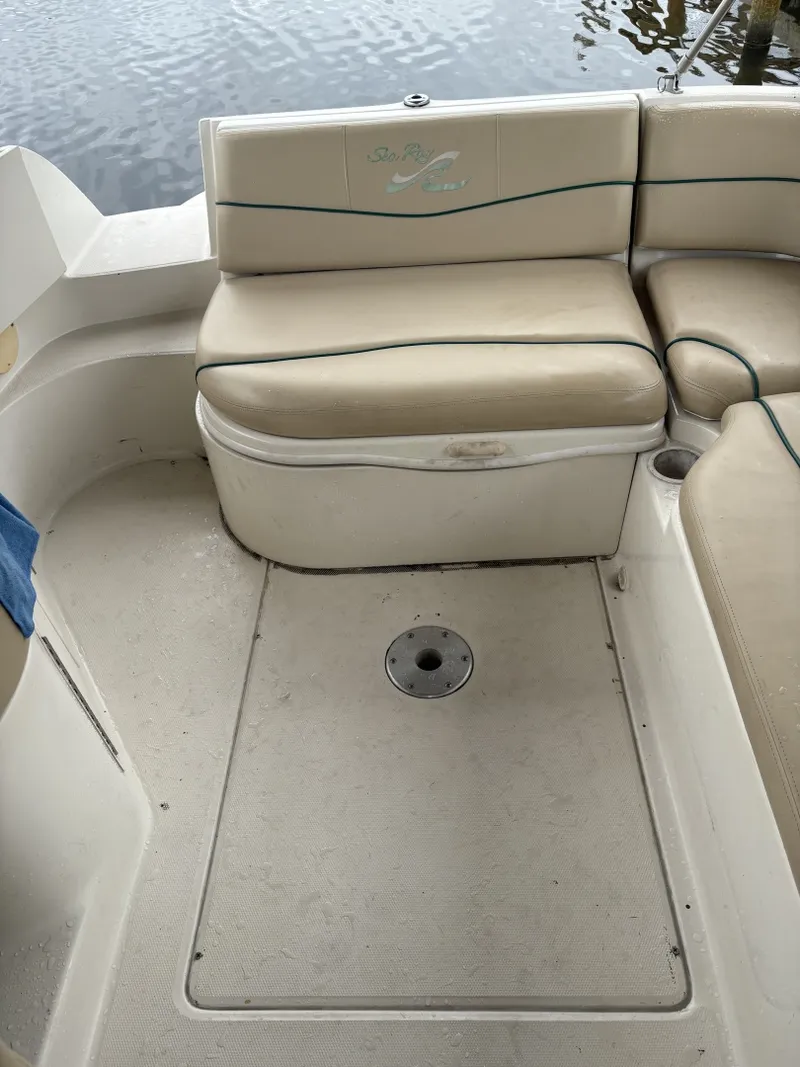 Slide: The Image of Sea Ray 24 2001 - 6786368