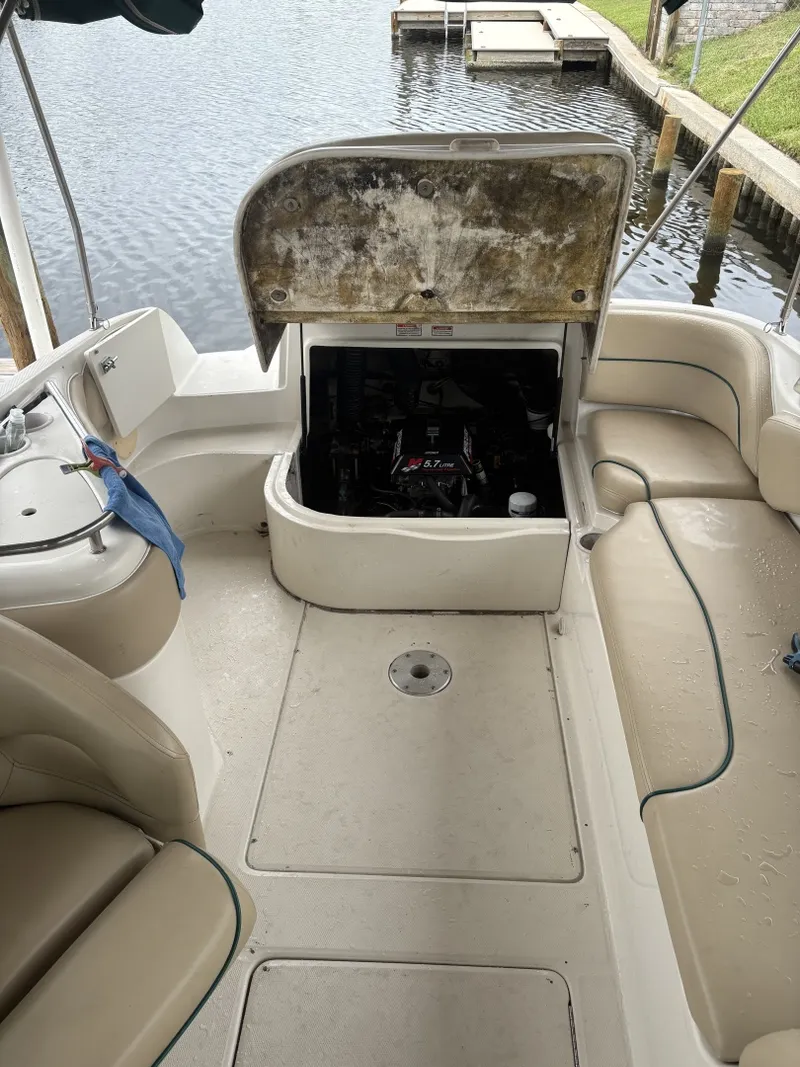 Slide: The Image of Sea Ray 24 2001 - 6786363