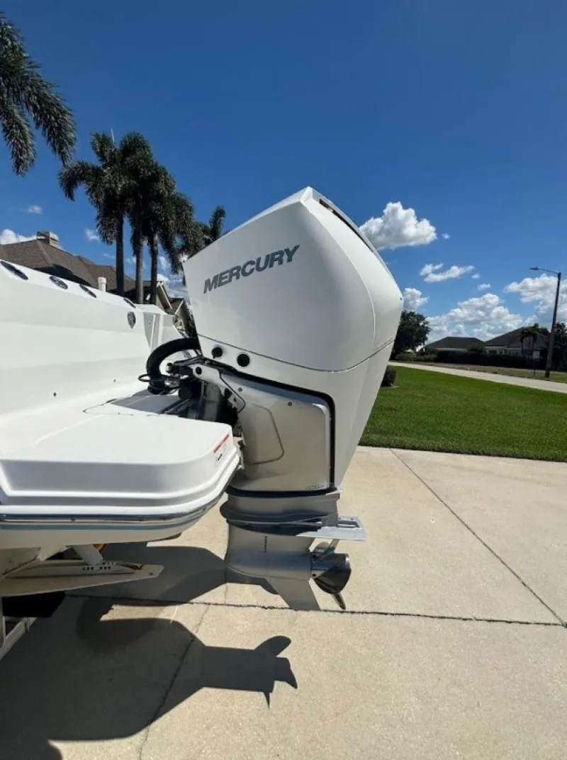 Slide: The Image of Blackfin 27 2021 - 6787300