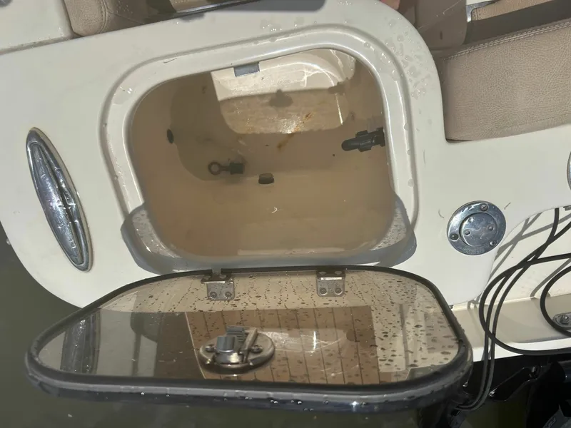 Slide: The Image of Scout 255 Dorado 2018 - 6787495