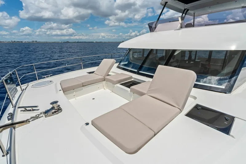 Slide: The Image of Fountaine Pajot MY6 2024 - 7163949