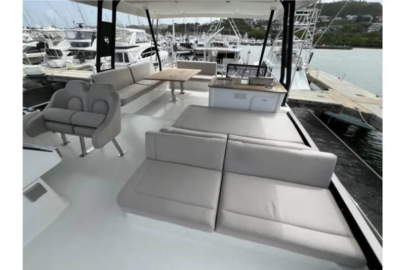 Slide: The Image of Fountaine Pajot MY6 2024 - 6788275