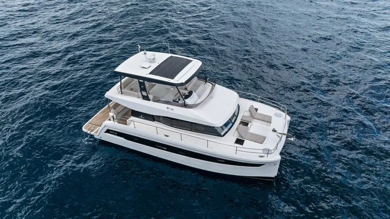 Slide: The Image of Fountaine Pajot MY6 2024 - 7163935