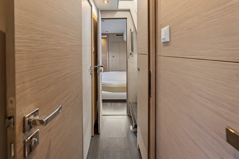Slide: The Image of Fountaine Pajot MY6 2024 - 7163978