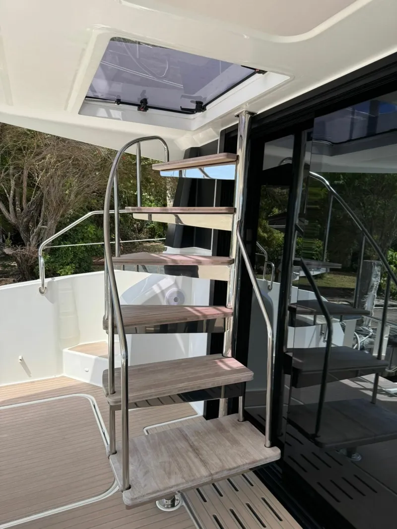 Slide: The Image of Fountaine Pajot MY6 2024 - 6788271