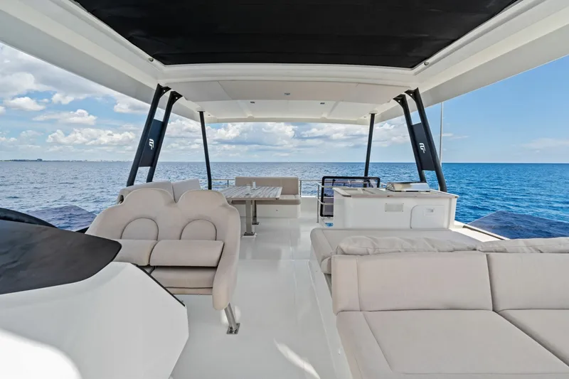 Slide: The Image of Fountaine Pajot MY6 2024 - 7163954