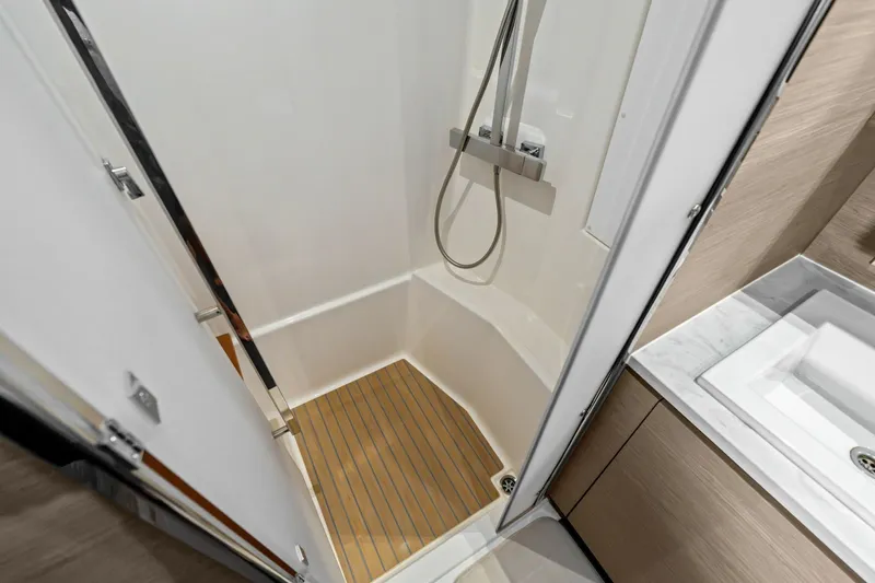 Slide: The Image of Fountaine Pajot MY6 2024 - 7163992