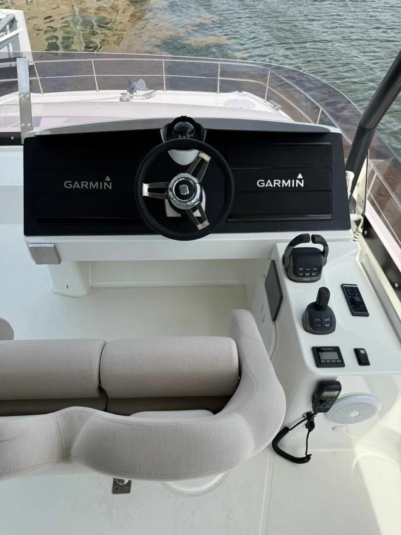 Slide: The Image of Fountaine Pajot MY6 2024 - 6788273