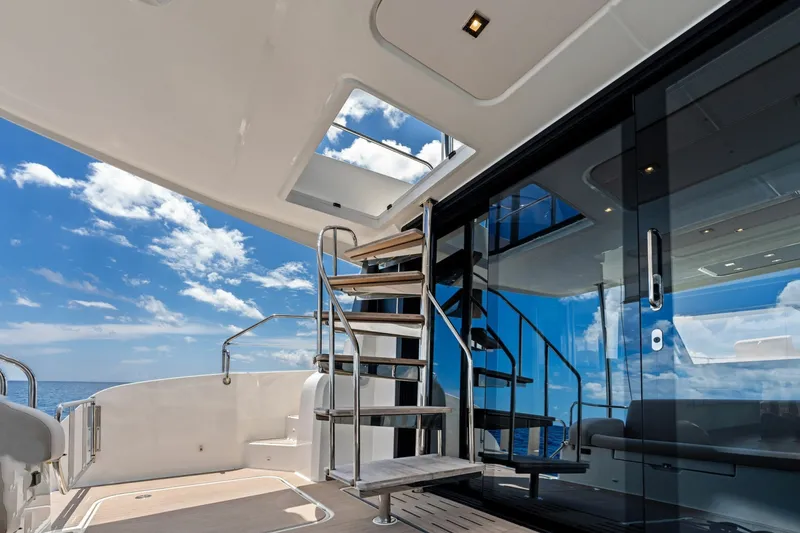 Slide: The Image of Fountaine Pajot MY6 2024 - 7163943