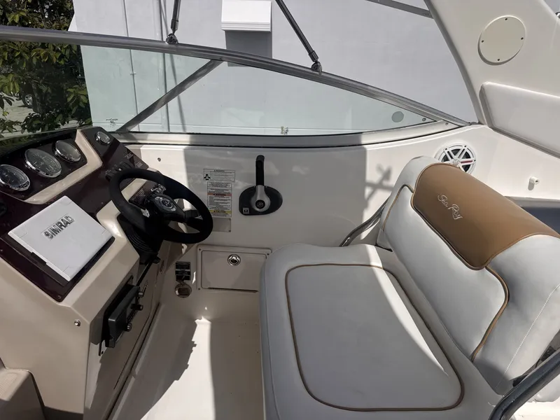 Slide: The Image of Sea Ray 270 Sundancer 2009 - 6789197