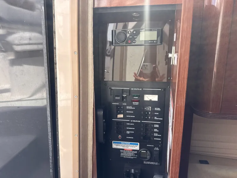 Slide: The Image of Sea Ray 270 Sundancer 2009 - 6789211