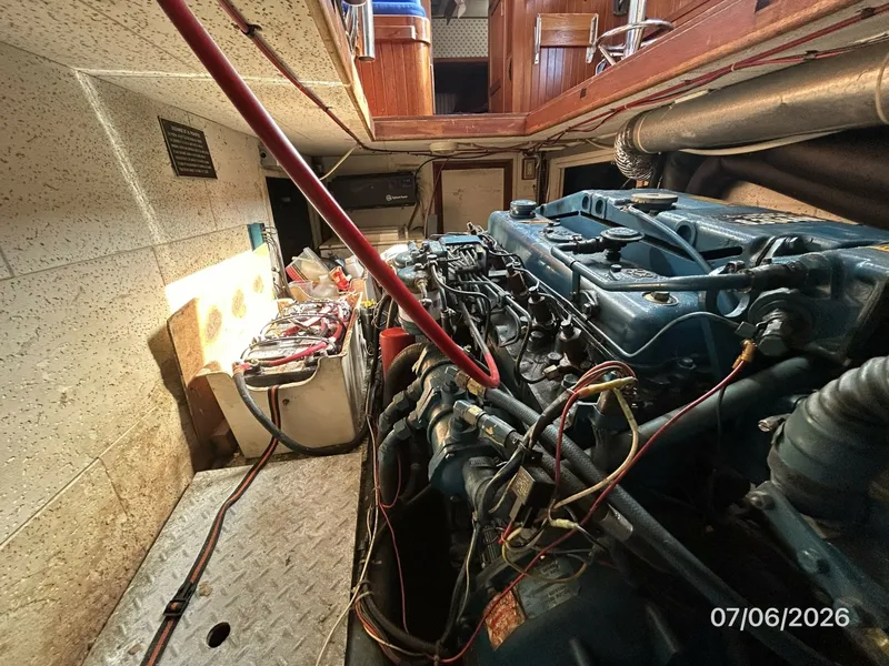 Slide: The Image of 36' Monk engine room forward - 6797989
