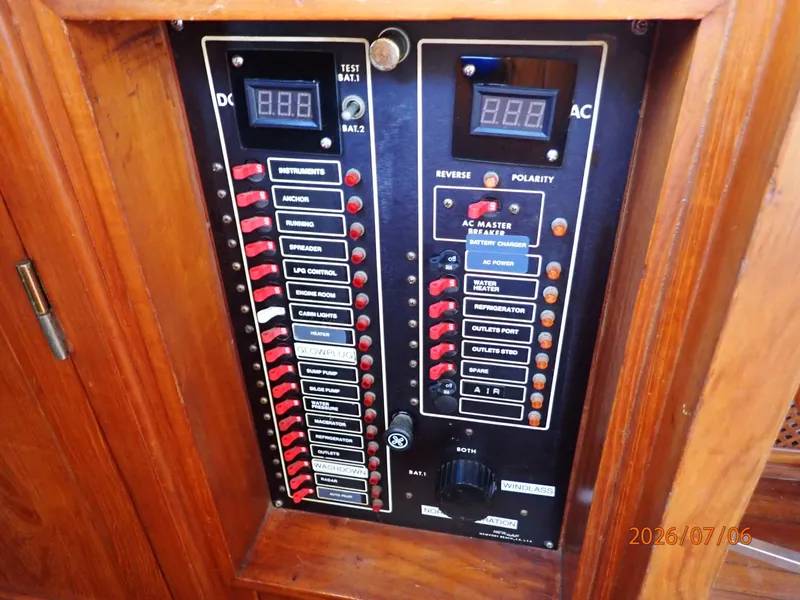 Slide: The Image of 36' Monk electrical panel - 6797986