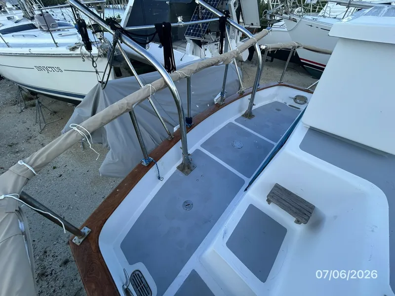 Slide: The Image of 36' Monk aftdeck1 - 6797979
