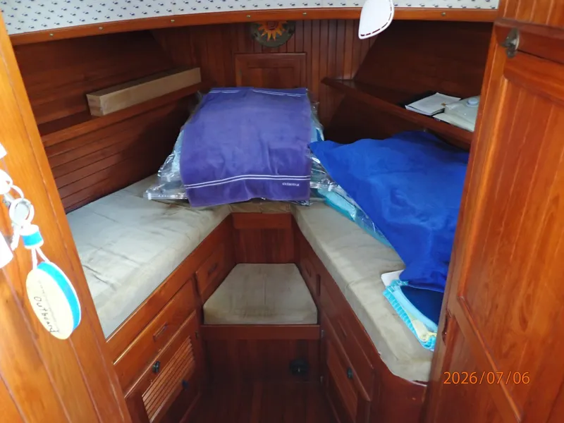 Slide: The Image of 36' Monk guest stateroom2 - 6798003