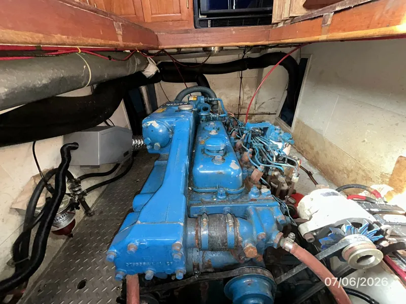 Slide: The Image of 36' Monk engine room aft - 6797988