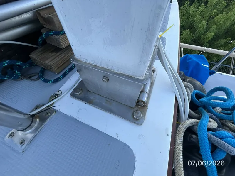 Slide: The Image of 36' Monk mast base hinge - 6798017