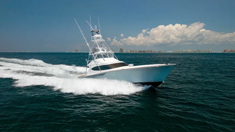 Slide: The Image of 2021 65 Hatteras GT On the DL Running Shot Profile (5) - 7403498