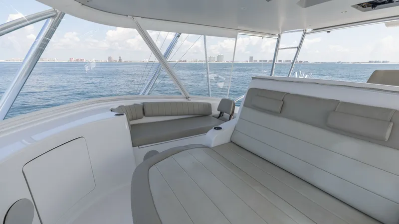 Slide: The Image of 2021 65 Hatteras GT On the DL Flybridge (6) - 7403461