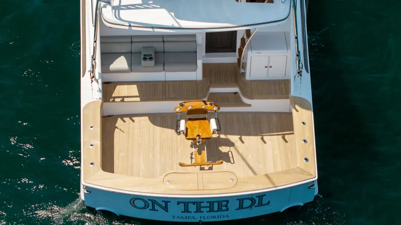 Slide: The Image of 2021 65 Hatteras GT On the DL Cockpit (8) - 7403415