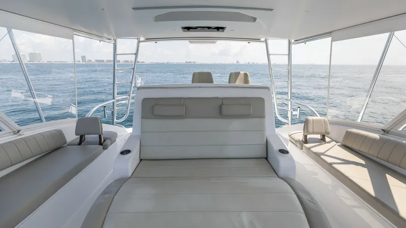 Slide: The Image of 2021 65 Hatteras GT On the DL Flybridge (5) - 7403460