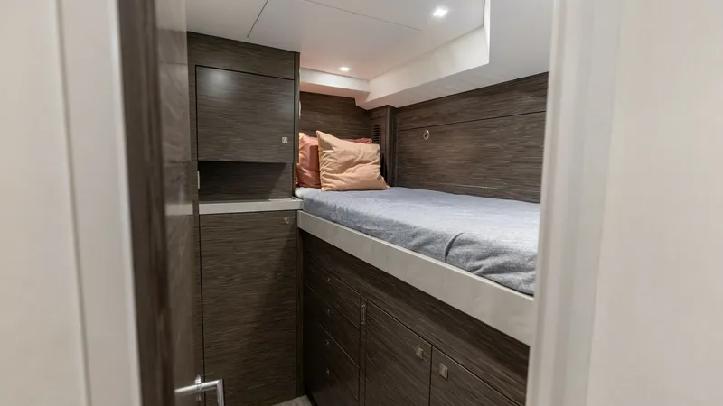 Slide: The Image of 2021 65 Hatteras GT On the DL Port Aft Stateroom (2) - 7403446
