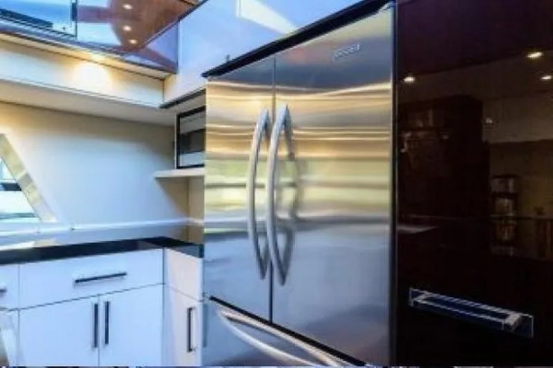 Slide: The Image of Lazzara LSX 95 Flybridge 2012 - 6797220