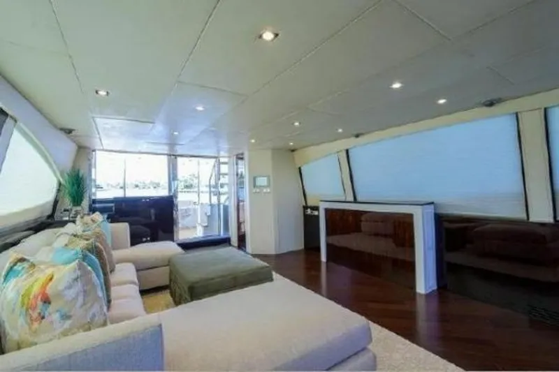 Slide: The Image of Lazzara LSX 95 Flybridge 2012 - 6797210