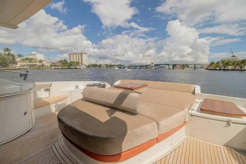 Slide: The Image of Azimut 62S 2008 - 6797324