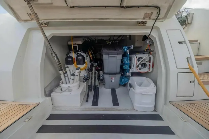 Slide: The Image of Azimut 62S 2008 - 6797307