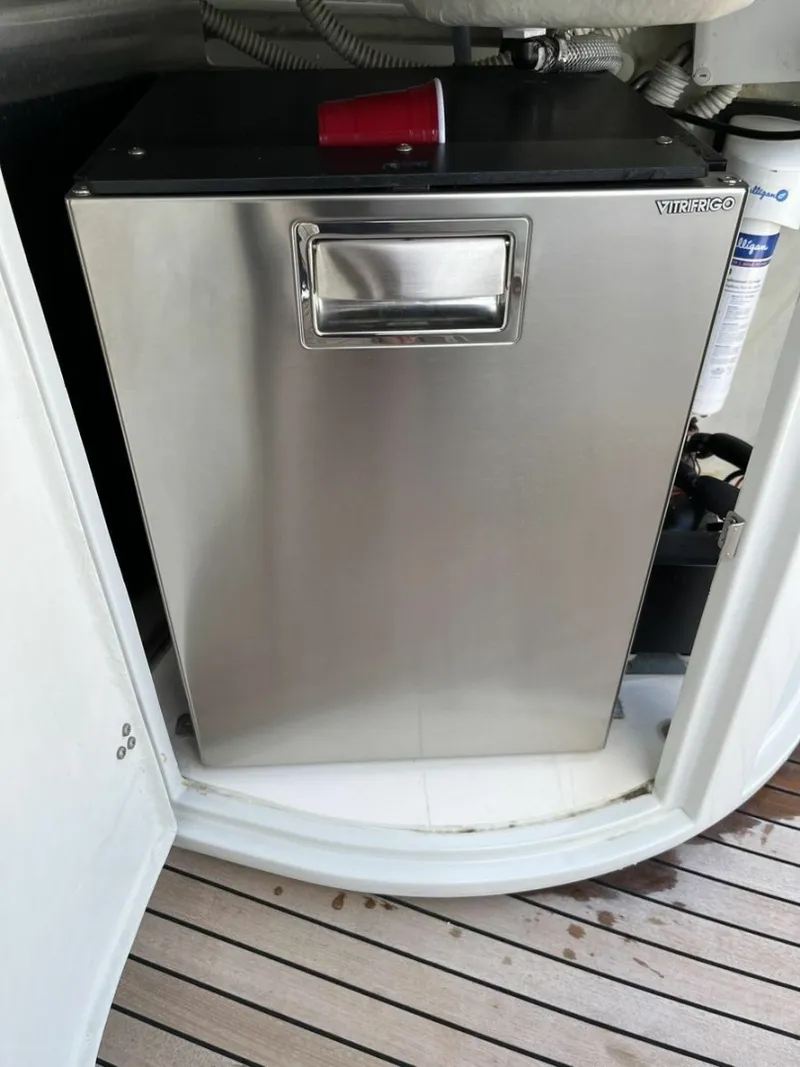 Slide: The Image of Azimut 62S 2008 - 6797319
