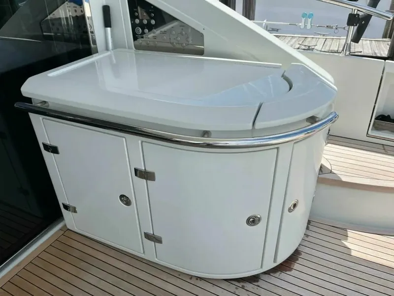 Slide: The Image of Azimut 62S 2008 - 6797318